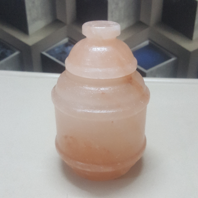 himalayan salt cellar & lid (pink)