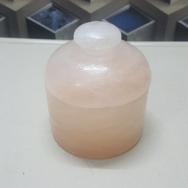 himalayan salt cellar & lid (pink)