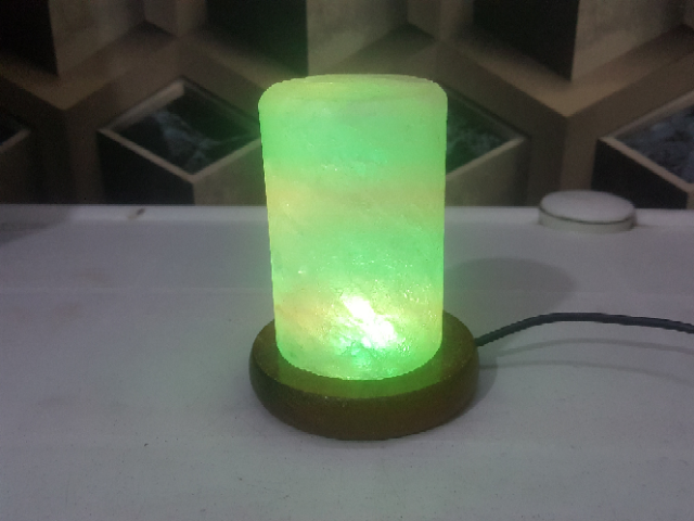 himalayan usb cylinder lamp (white) with light